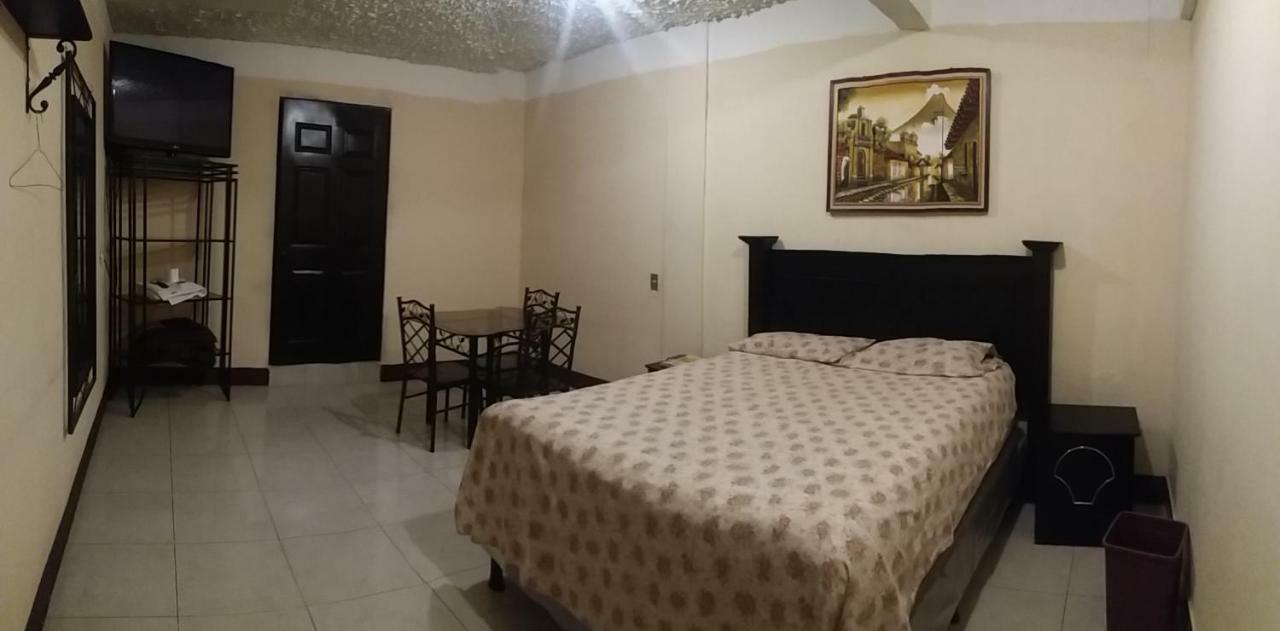 La Mansion De Las Cascadas Chimaltenango Room photo